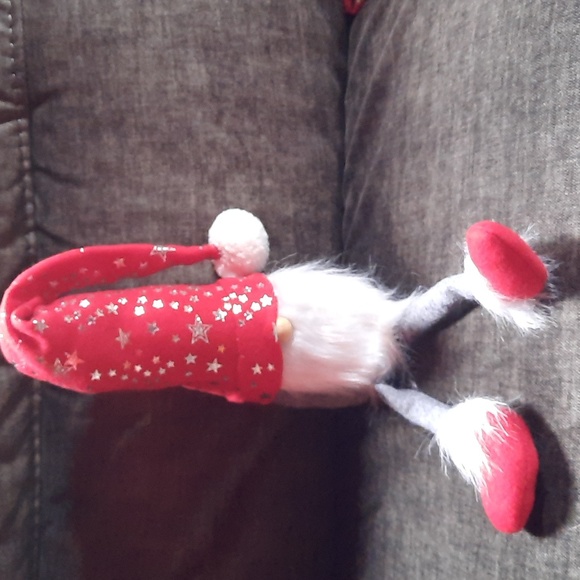 Gnome Long Red Hat Sitter Dangle Leg Red Silver Stars Weighted Base NWT - Picture 2 of 6